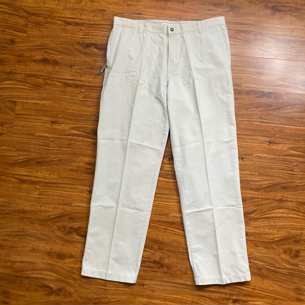 Columbia Men's Cream Straight Outdoor Pants Size 38 x 32 Hiking Camping Coastal